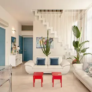  Holiday home Amazing Sea View Flat